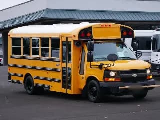 2015 Chevrolet Thomas bus