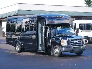 2012 Ford Goshen bus