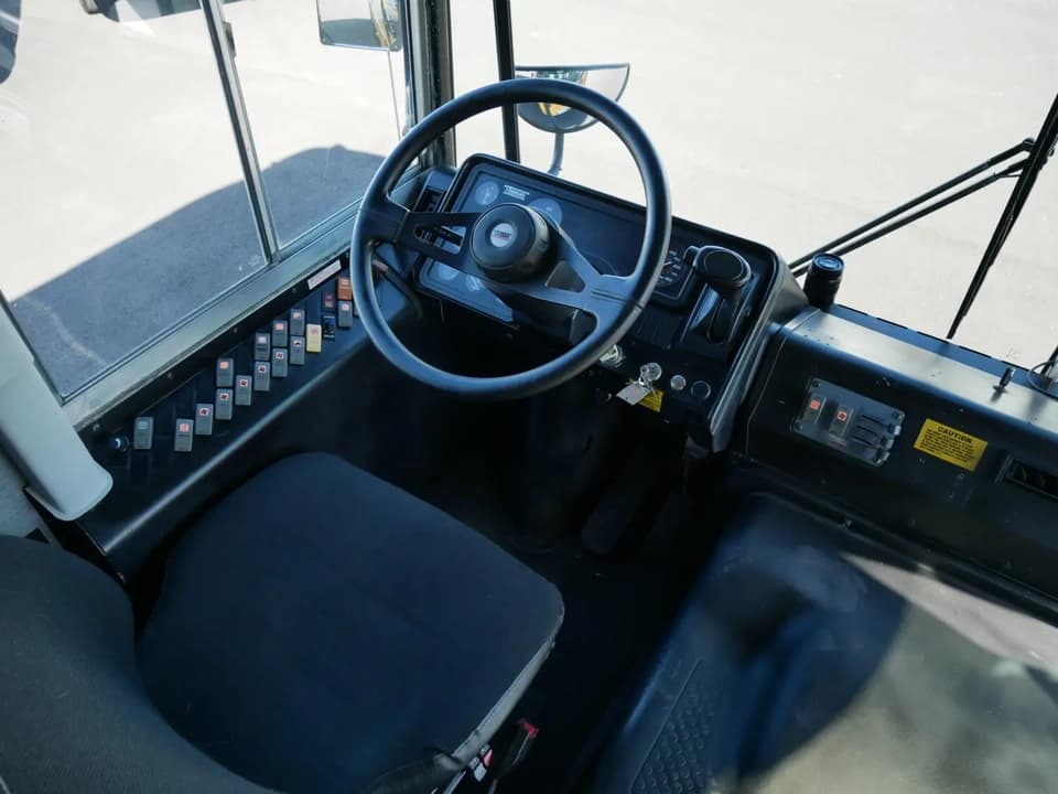 2005 Thomas Saf-T-Liner School Bus - Image 5