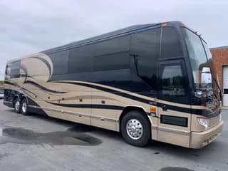 2006 Prevost H3-45 bus