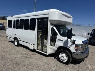 2017 Ford E450 bus