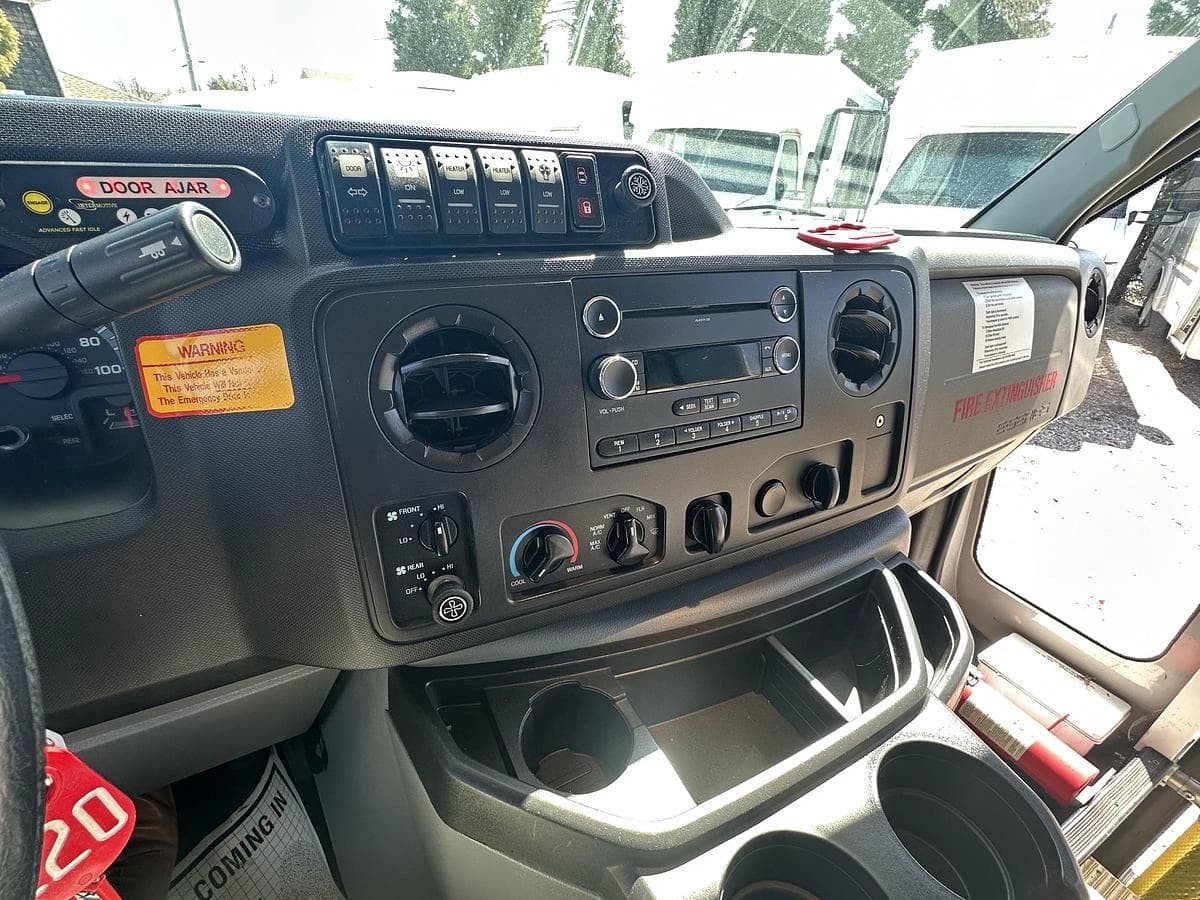 2017 Ford E450 ADA Shuttle Bus - Image 8