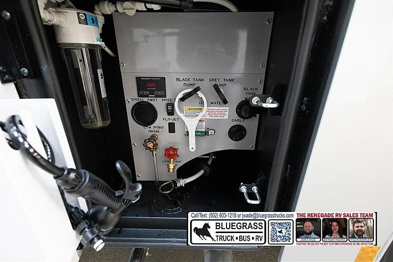 2026 Cummins 6.7L Motorhome - Image 31