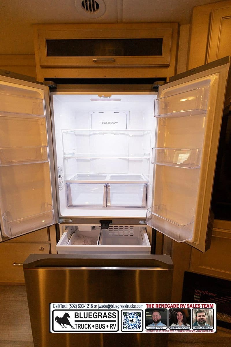 2026 Cummins 6.7L Motorhome - Image 42