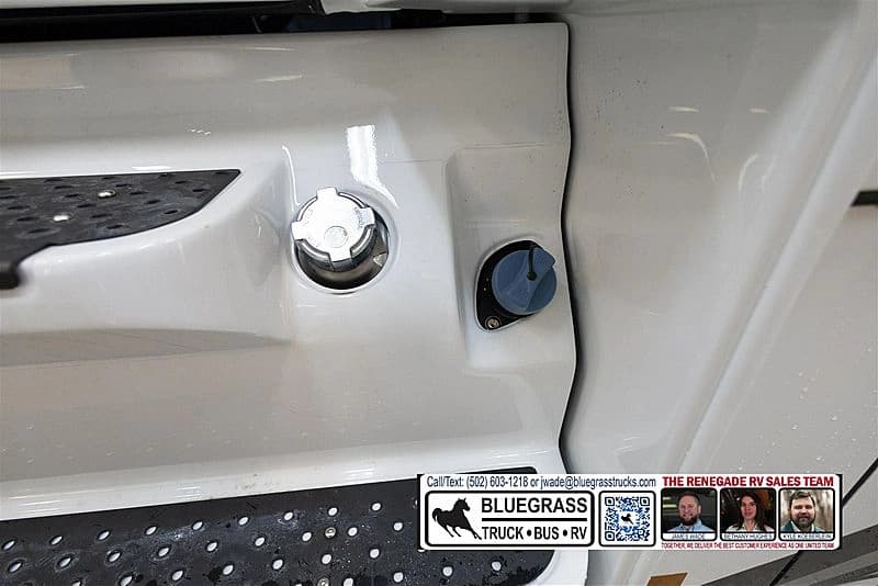 2026 Cummins 6.7L Motorhome - Image 43