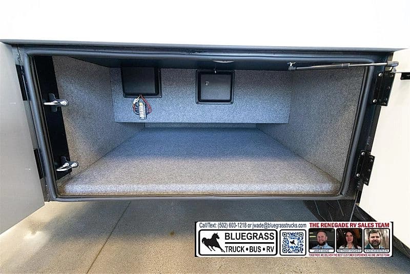 2026 Cummins 6.7L Motorhome - Image 8