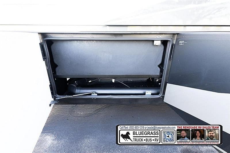 2026 Cummins B6.7 Motorhome - Image 12