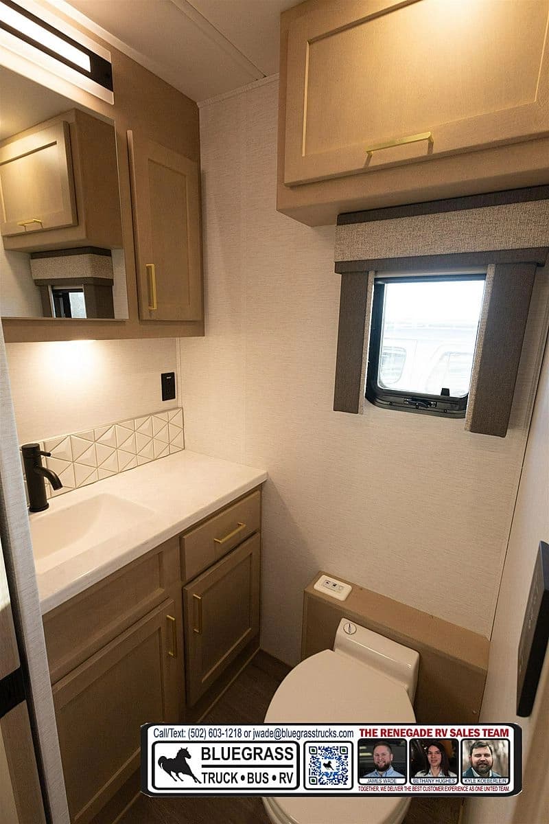 2026 Cummins B6.7 Motorhome - Image 29