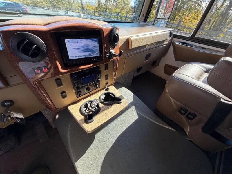 2010 Freightliner Mobile Classroom - Image 60