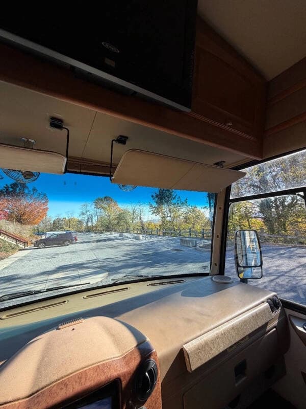 2010 Freightliner Mobile Classroom - Image 62