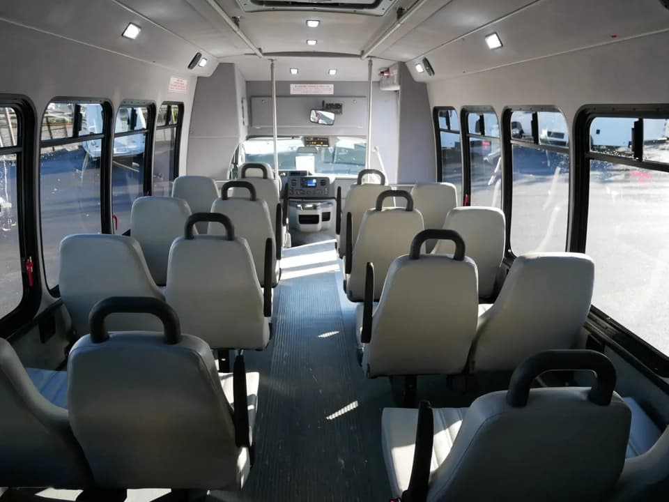 2012 Turtle Top Odyssey ADA Shuttle Bus - Image 7