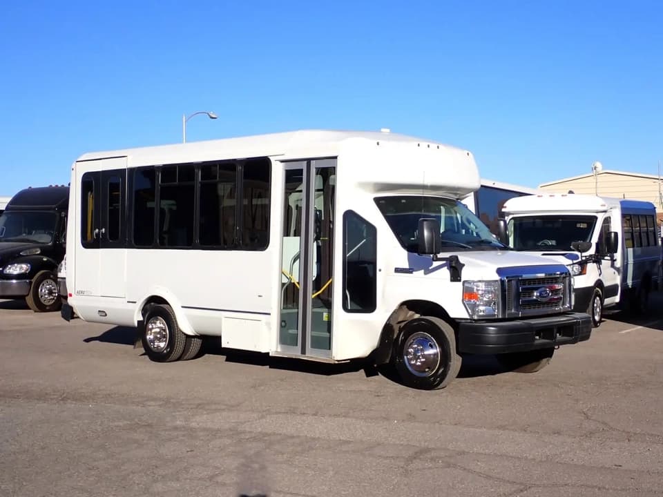 2019 ElDorado Aerotech ADA Shuttle Bus - Image 1