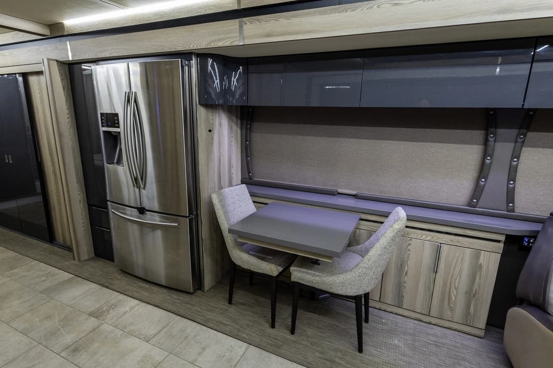 2019 Winnebago Horizon Motorhome - Image 17