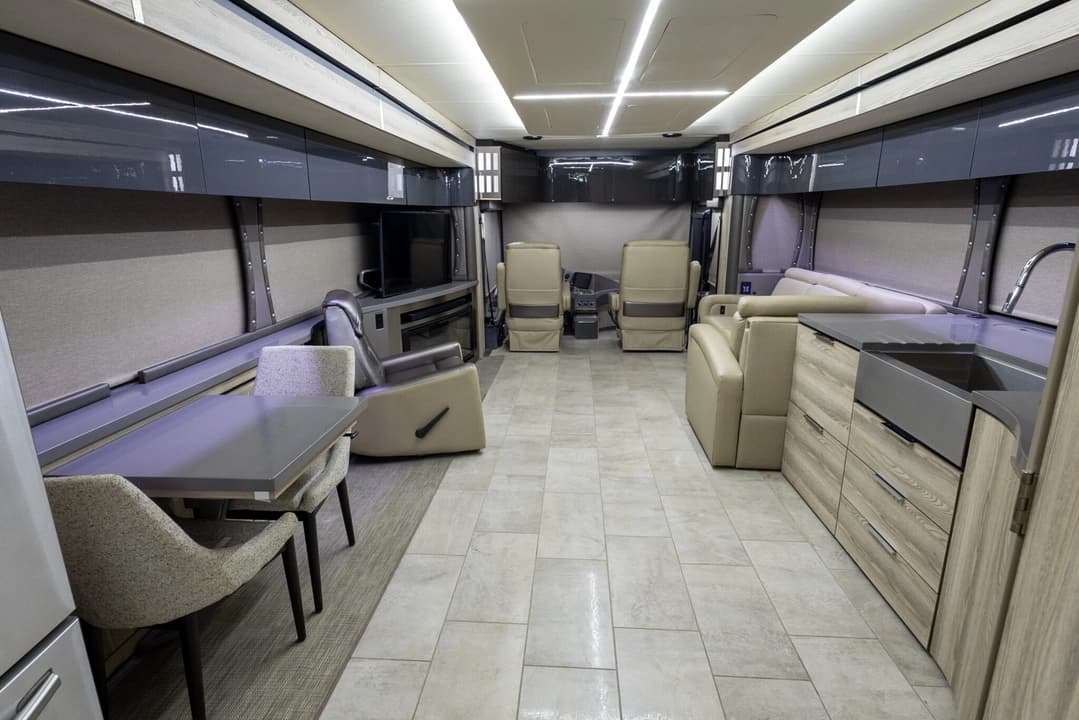 2019 Winnebago Horizon Motorhome - Image 22