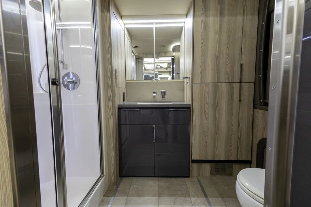 2019 Winnebago Horizon Motorhome - Image 29
