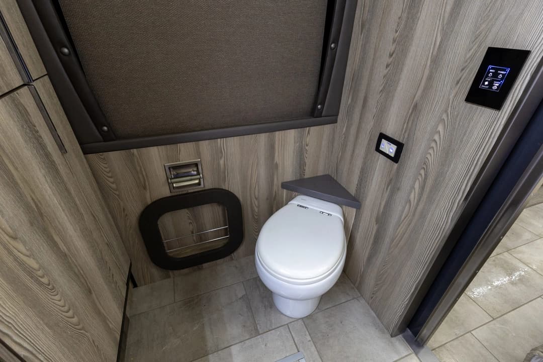 2019 Winnebago Horizon Motorhome - Image 32
