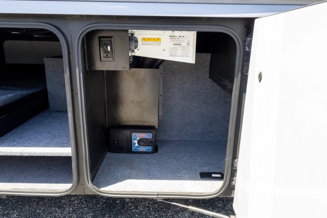 2019 Winnebago Horizon Motorhome - Image 39