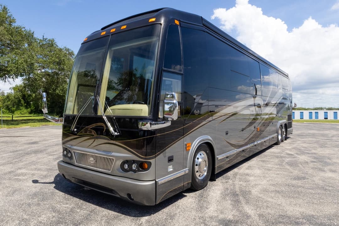 2008 Prevost H3-45 Motorhome - Image 11