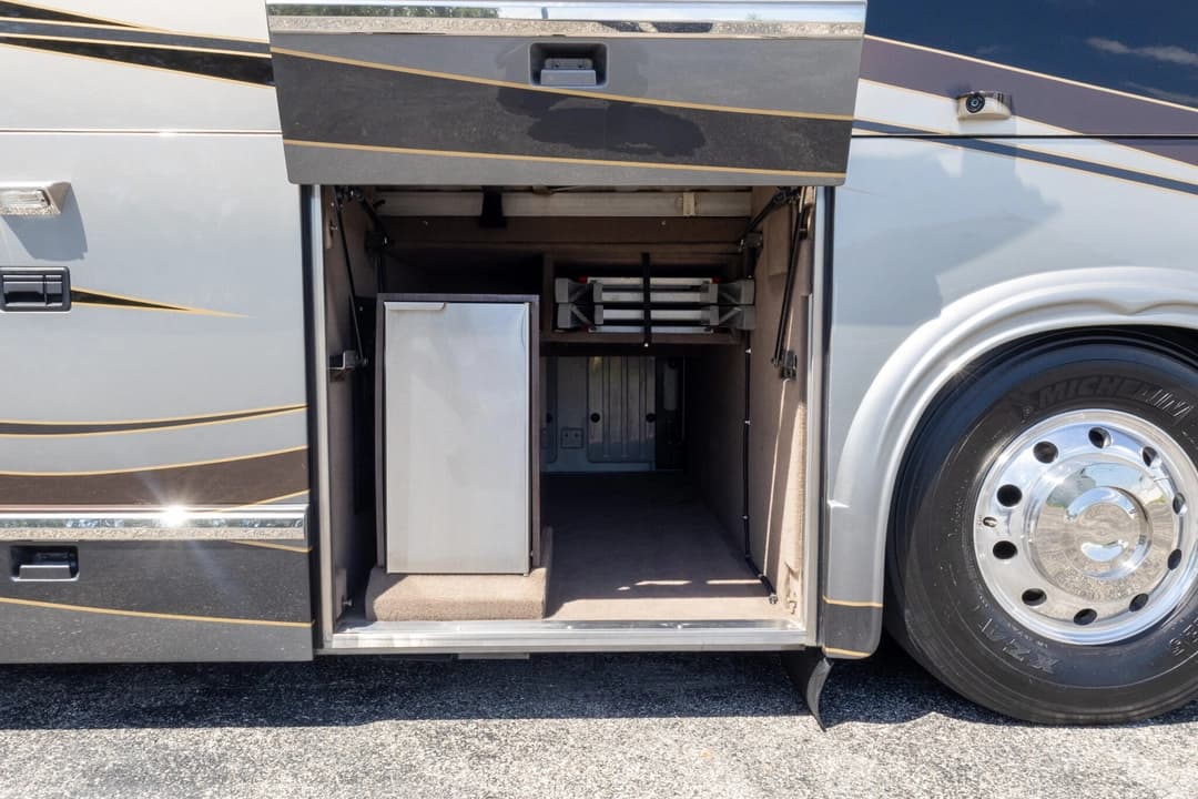 2008 Prevost H3-45 Motorhome - Image 39
