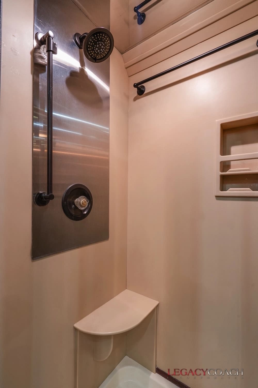 2001 Prevost Country Coach XLII Motorcoach - Image 18