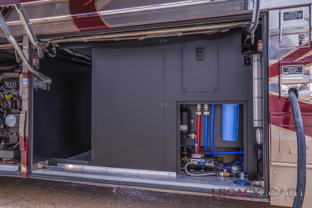 2001 Prevost Country Coach XLII Motorcoach - Image 43