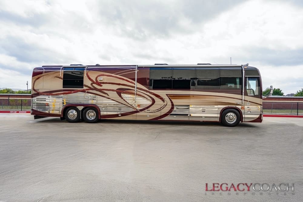 2001 Prevost Country Coach XLII Motorcoach - Image 47