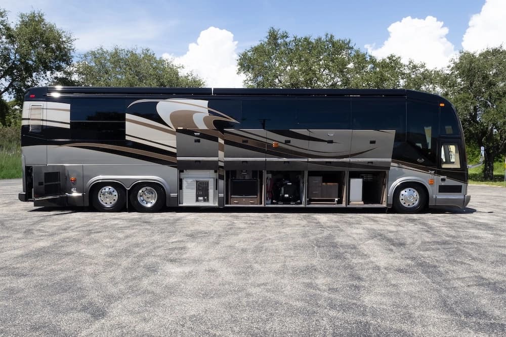 2008 Prevost Marathon H3-45 Motorcoach - Image 32