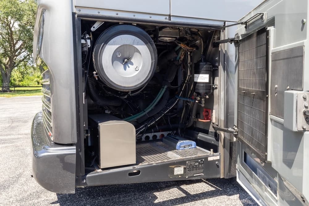 2008 Prevost Marathon H3-45 Motorcoach - Image 34