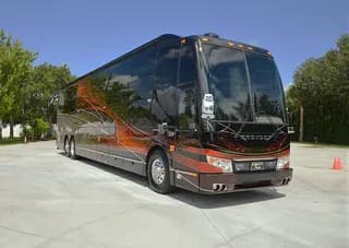 2015 Prevost Liberty Elegant Lady H3-45 bus