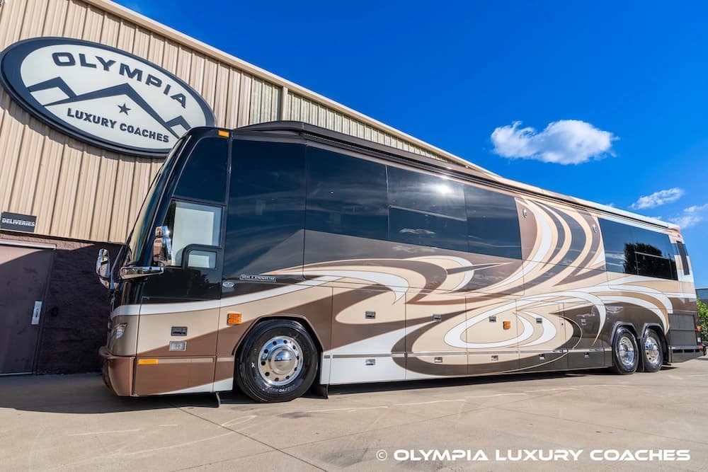 2012 Prevost Millennium H3-45 bus