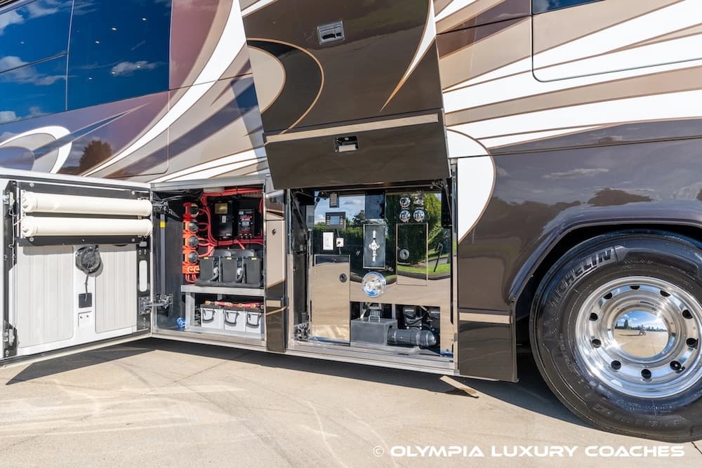 2012 Prevost Millennium H3-45 Motorcoach - Image 11