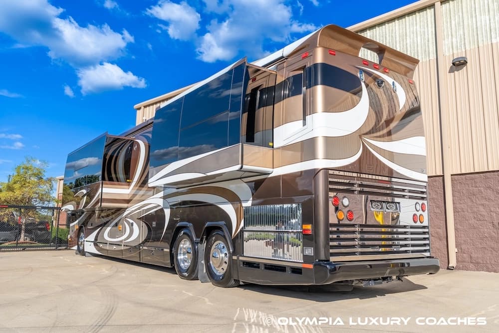 2012 Prevost Millennium H3-45 Motorcoach - Image 15