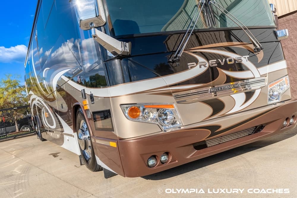 2012 Prevost Millennium H3-45 Motorcoach - Image 22