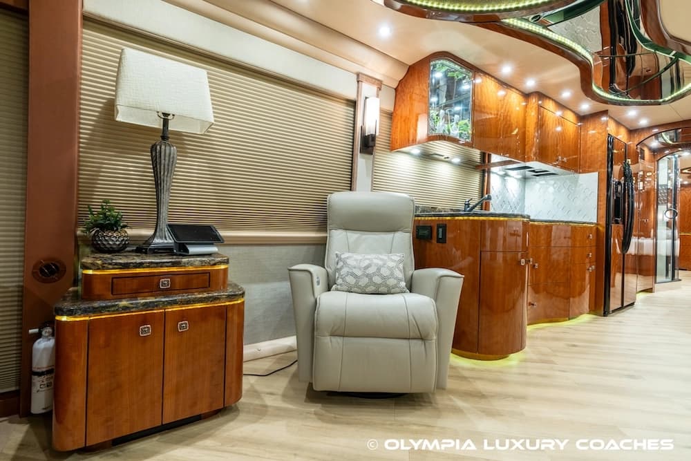 2012 Prevost Millennium H3-45 Motorcoach - Image 42