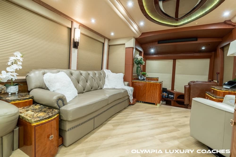 2012 Prevost Millennium H3-45 Motorcoach - Image 47