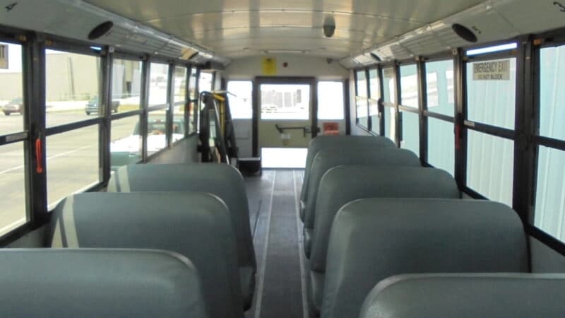 2010 Freightliner Thomas Cutaway School Bus - Image 4