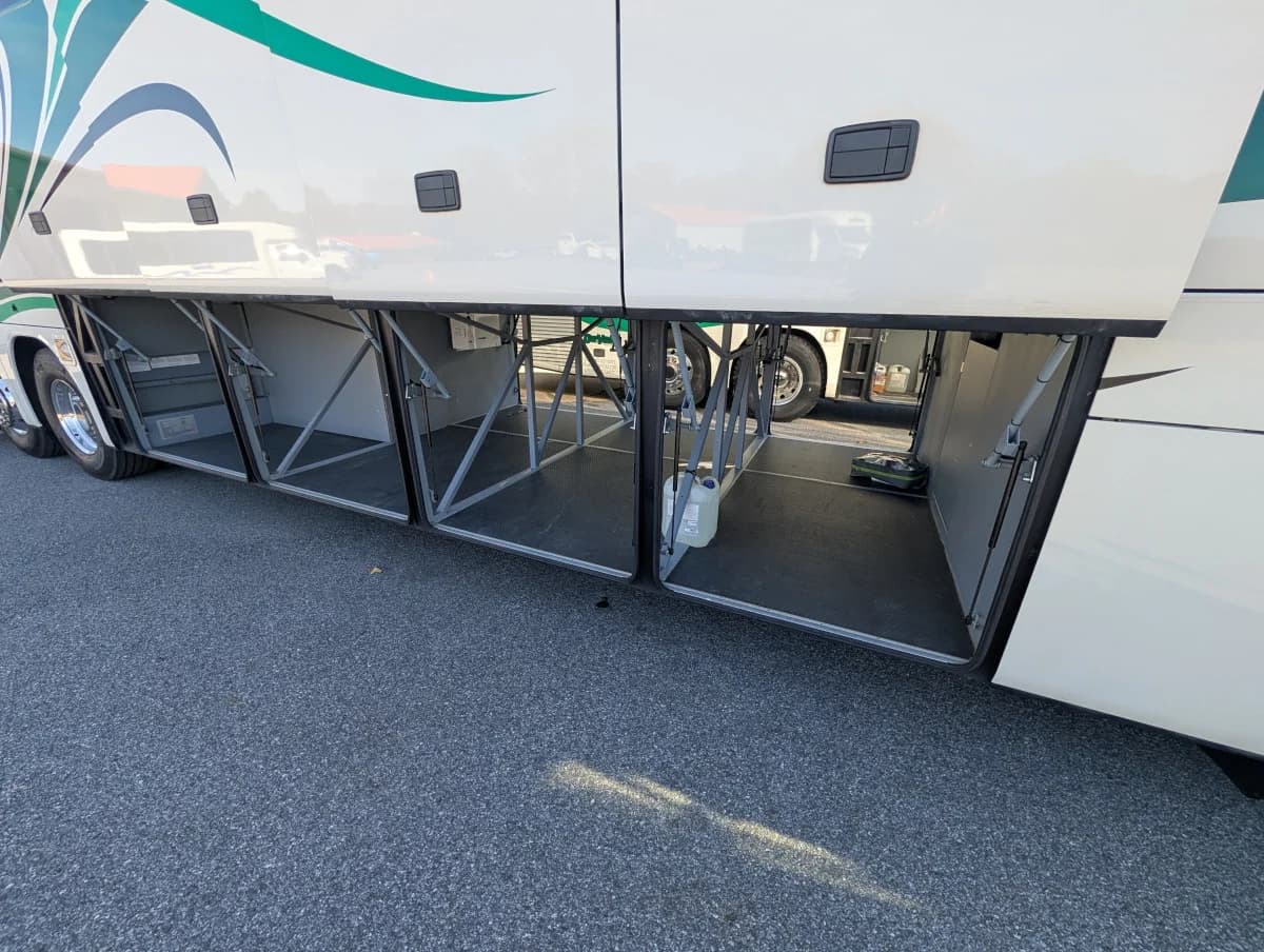 2015 Setra S 417 TC Coach - Image 46