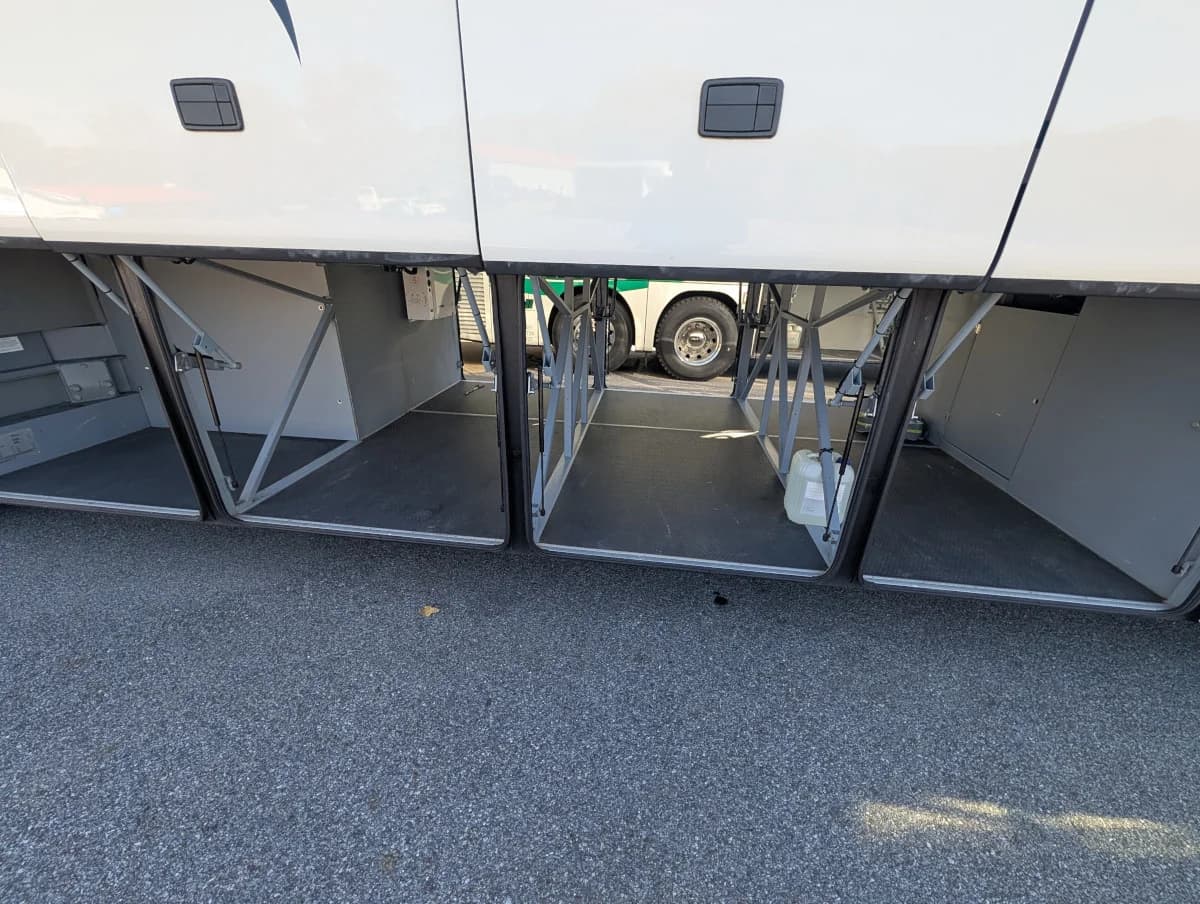 2015 Setra S 417 TC Coach - Image 47