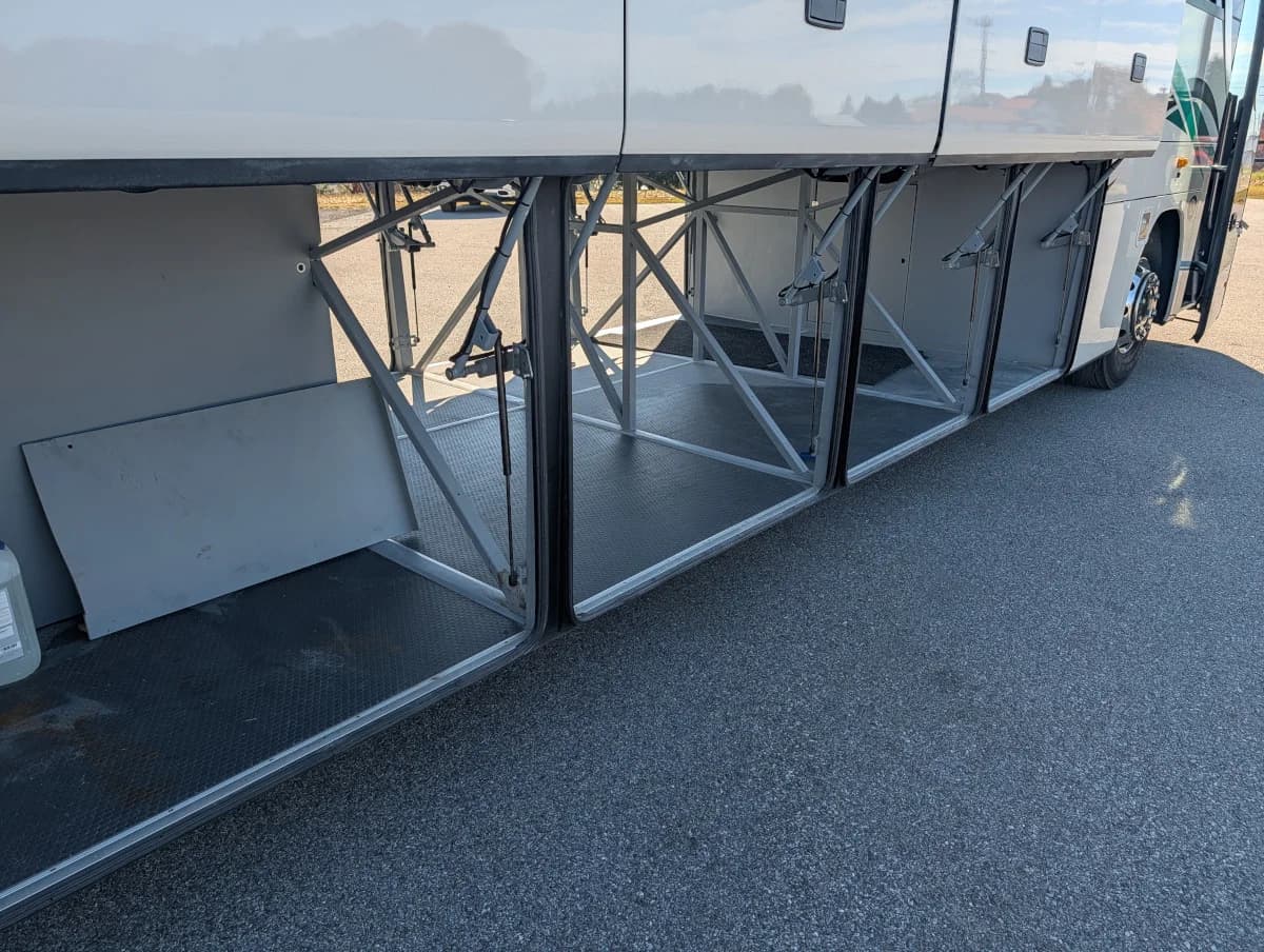 2015 Setra S 417 TC Coach - Image 27