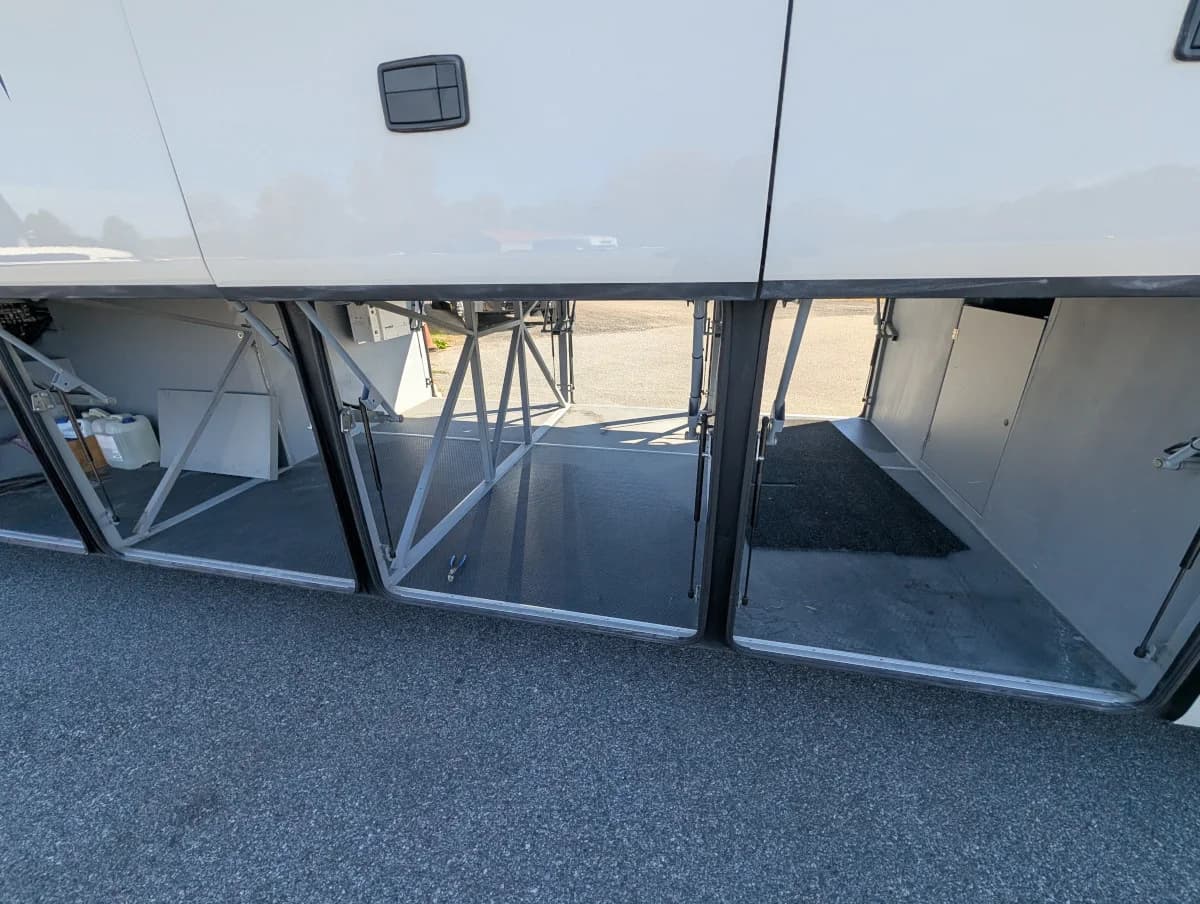 2015 Setra S 417 TC Coach - Image 28