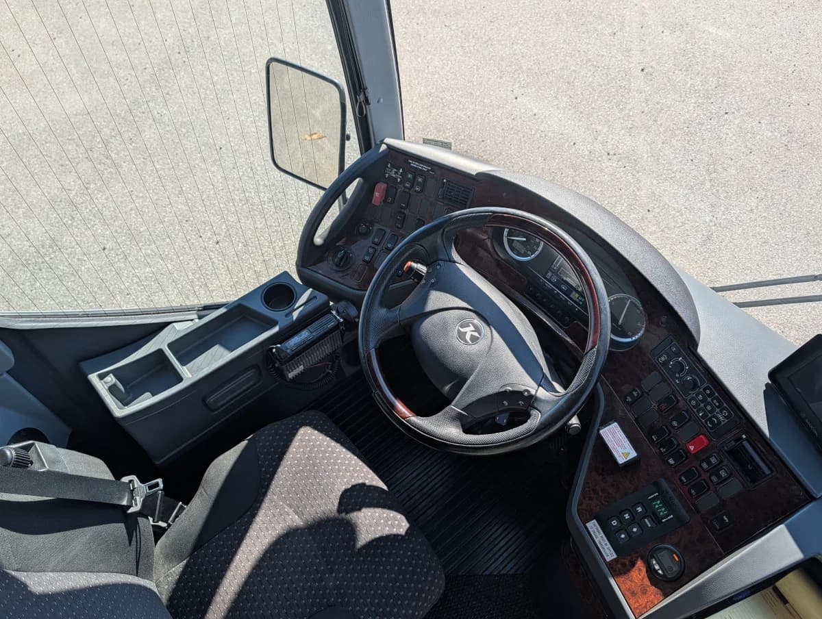 2015 Setra S 417 TC Coach - Image 8