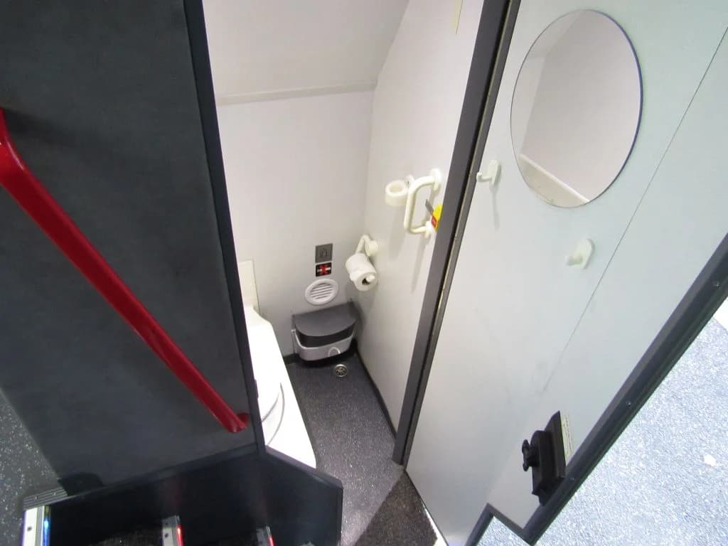 2011 Van Hool T2145 53P Coach - Image 12