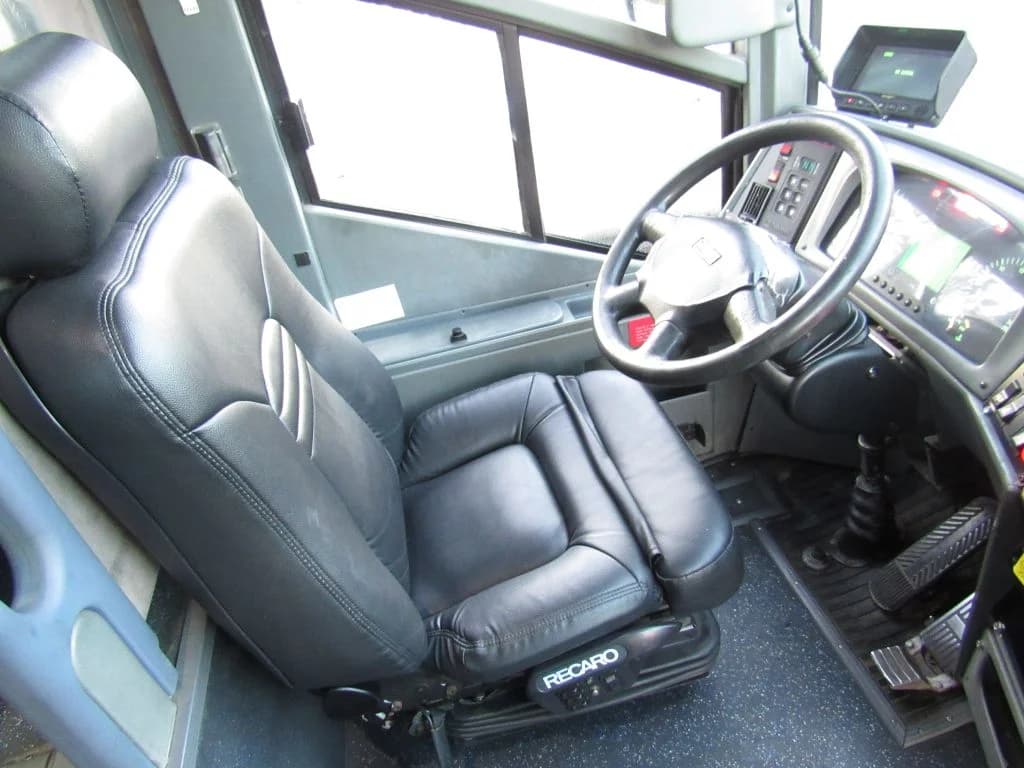 2011 Van Hool T2145 53P Coach - Image 6