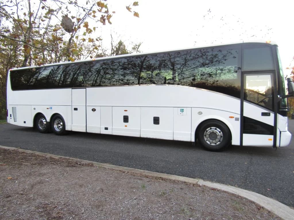 2011 Van Hool T2145 53P Coach - Image 18