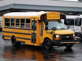 2015 Chevrolet Thomas bus