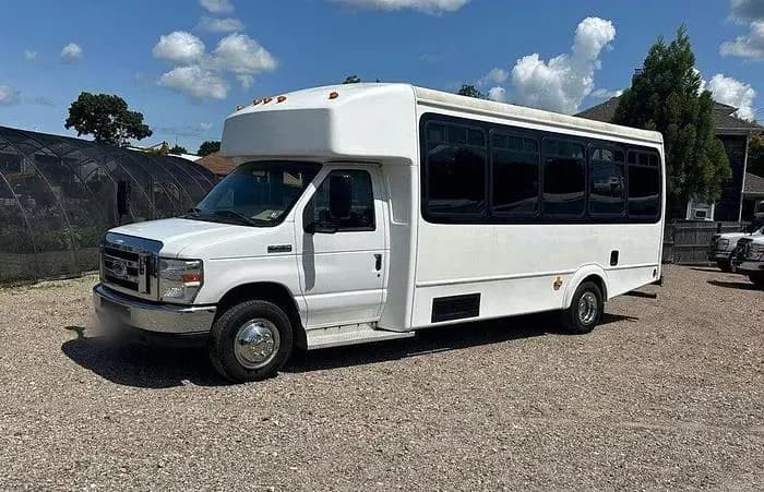 2016 Ford E450 ADA Shuttle Bus - Image 1