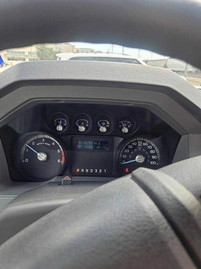 2012 Ford F550 Glaval ADA Shuttle Bus - Image 7