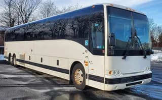 2015 Prevost X3-45 bus
