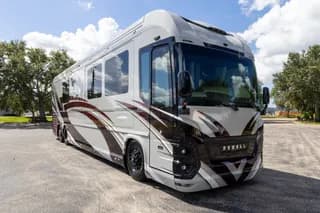 2023 Newell p50 Edition bus