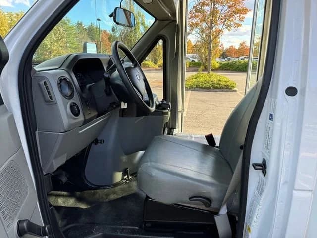 2019 Ford E-350 Non-CDL ADA - Image 9